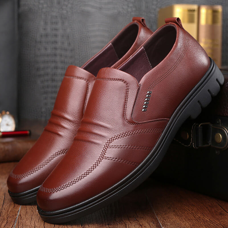 The Lavian Comfort Slip-Ons - LoakesBalvin