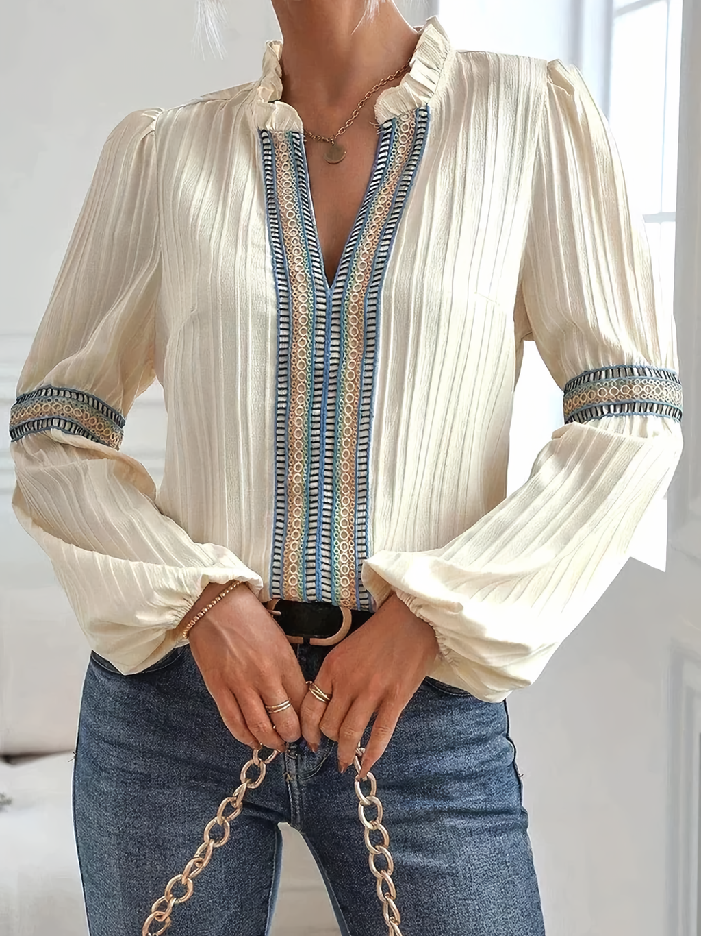 Embroidered Panel Long-Sleeve Blouse - LoakesBalvin