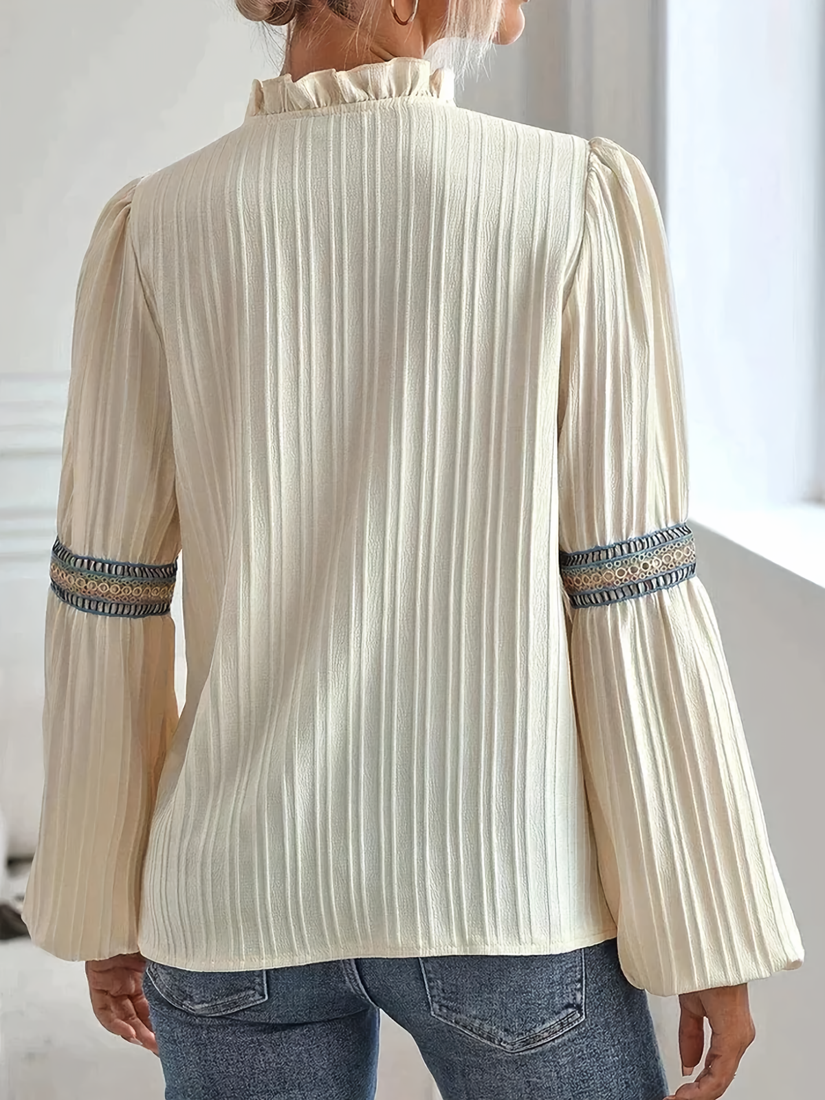 Embroidered Panel Long-Sleeve Blouse - LoakesBalvin