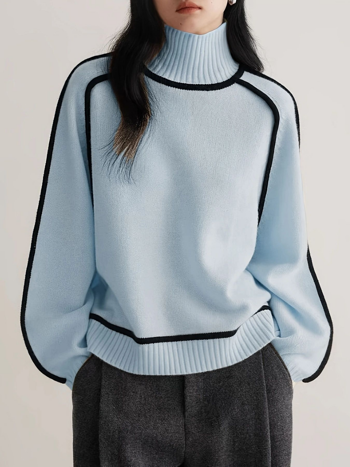 Cozy Contrast-Trim Turtleneck Sweater - LoakesBalvin