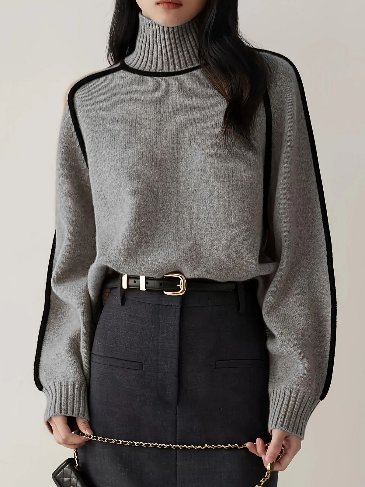 Cozy Contrast-Trim Turtleneck Sweater - LoakesBalvin