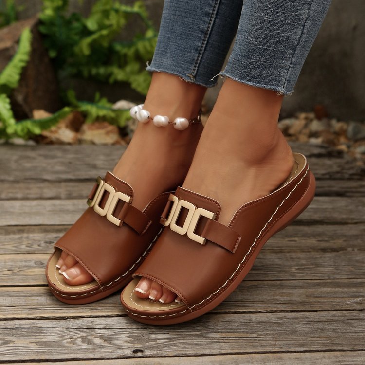 Elara Buckle Slides - LoakesBalvin