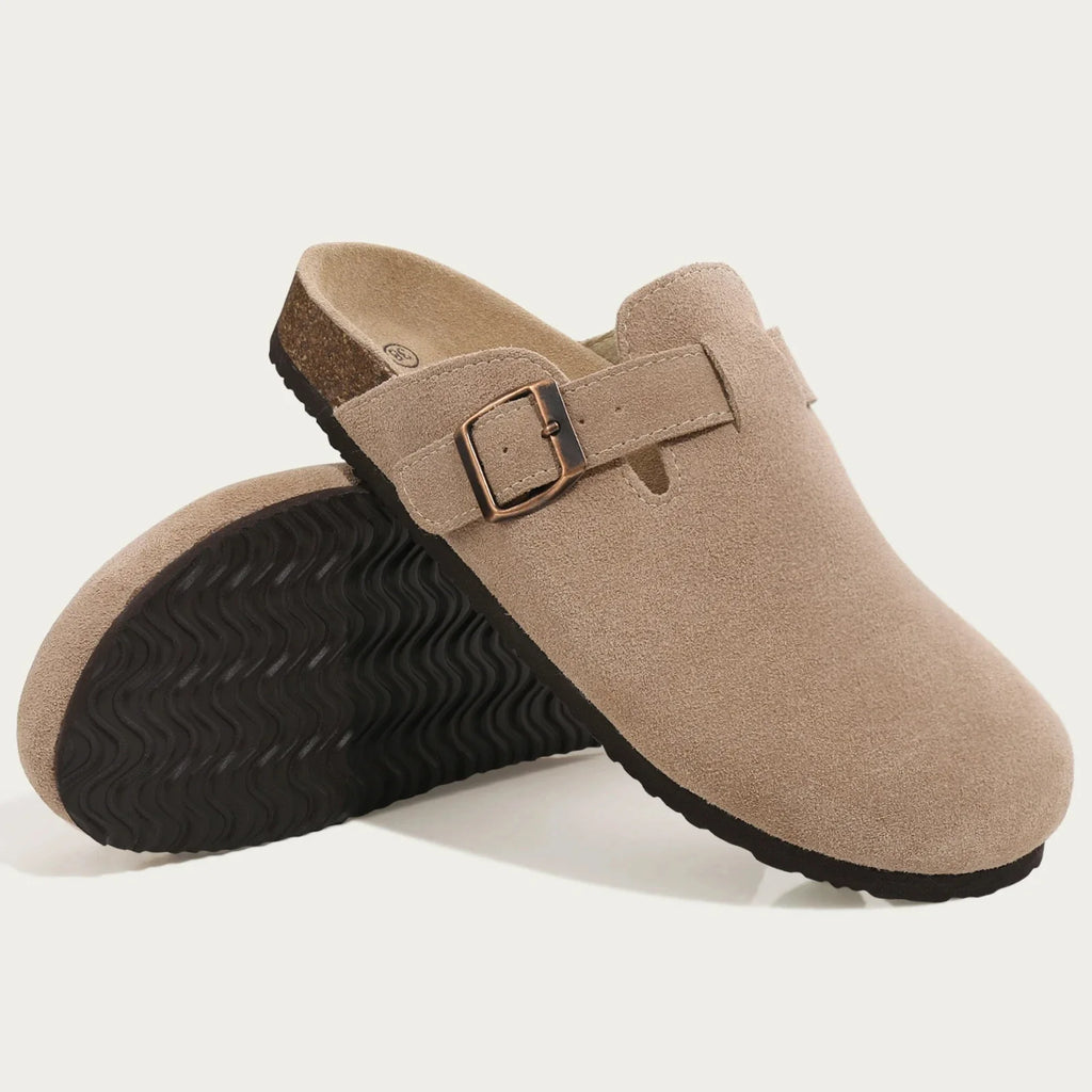 Lavian Suede Clogs - LoakesBalvin