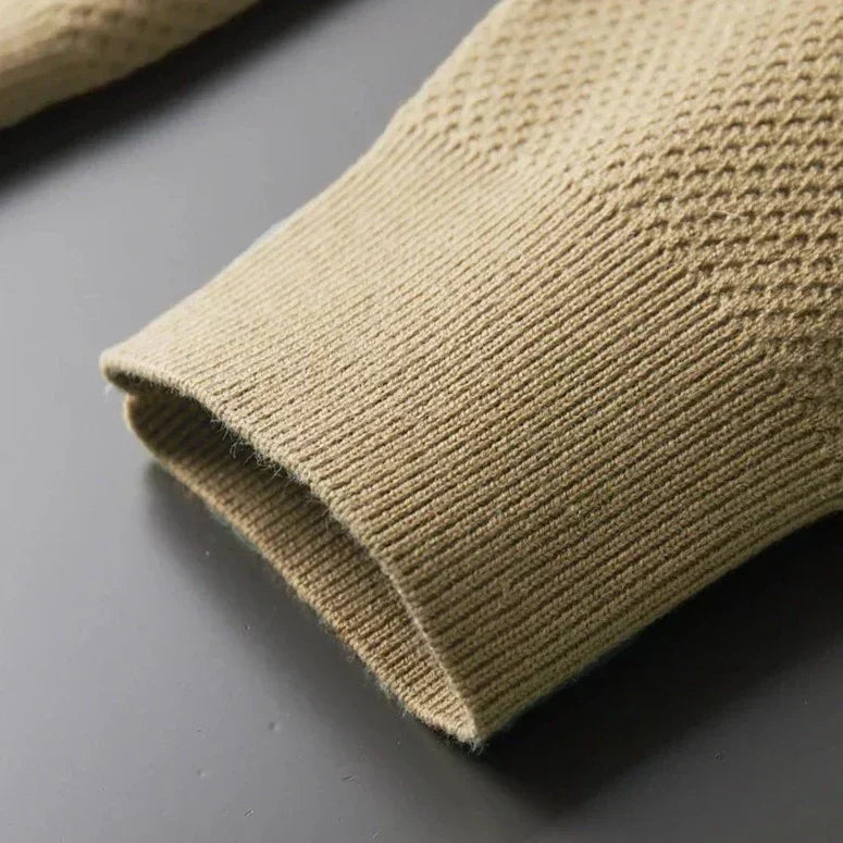 Men’s Minimalist Textured Knit Cardigan - LoakesBalvin